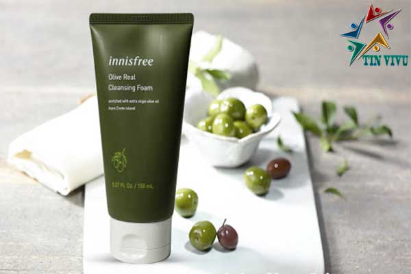 Innisfree-Olive-real-Cleansing-Foam
